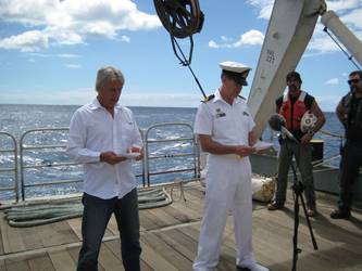Memorial at sea aboard the Geosounder