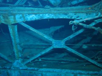 Port side X supports for 30-foot gig