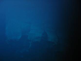 Break in foredeck of hull