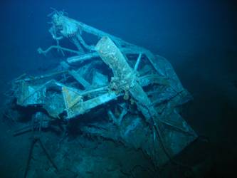 Aft searchlight platform