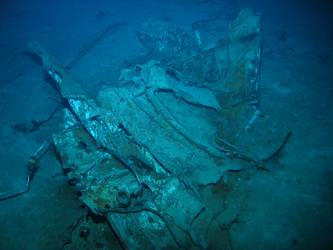 Unidentified twisted steel wreckage